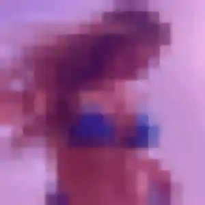 Florence de Bas-en-Basset, 22 ans - rencontre adulte en toute liberté