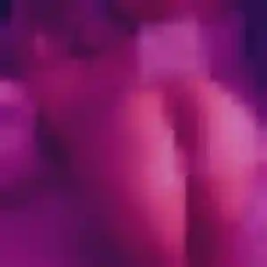 Découvre Giulia, 31 ans à Blaye en privé