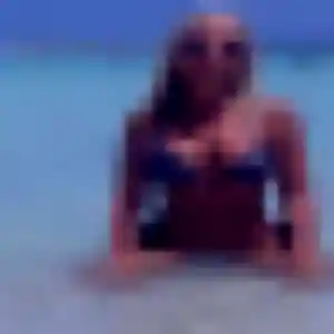 Kelly, femme de 28 ans cherche rencontre adulte à Cadaujac