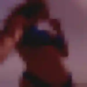 Karine, 30 ans, en ligne à Castelnau-de-Médoc pour une rencontre coquine