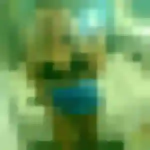 Oumaima, 19 ans, en ligne à Chaniers pour une rencontre coquine