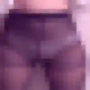 Leontine, 19 ans, disponible à Courpière pour une rencontre coquine