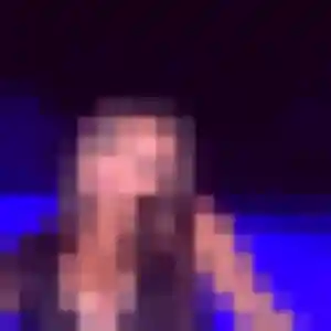Florence, 28 ans, connectée à Dagneux pour un rencontre adulte