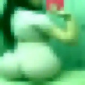 Delphine, femme de 34 ans propose rencontre adulte à Frouzins