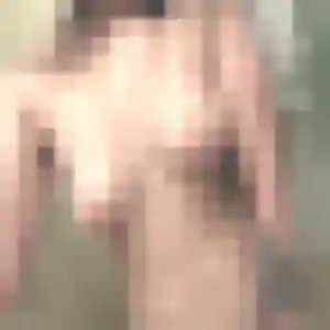 Celeste, 29 ans, connectée à Gelos pour un rencontre adulte