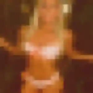 rencontre adulte à La Ricamarie : photo de Anne-Sophie, 25 ans - accès libre