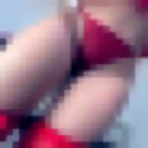 Contacte Kelly, 32 ans à La Tremblade en privé