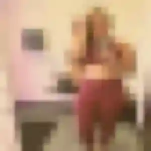 rencontre adulte à Labastide-Saint-Pierre : photo de Kim, 21 ans - sans engagement
