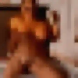 Gilberte, 26 ans, dispo pour rencontre adulte à Le Cendre
