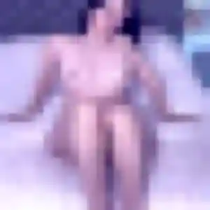 Hilary, 19 ans, dispo pour rencontre adulte à Le Vigan