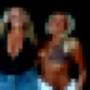 Mia, fille de 19 ans veut rencontre adulte à Léognan