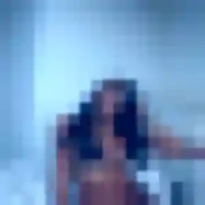 Huguette, 28 ans, connectée à Martillac pour un rencontre adulte