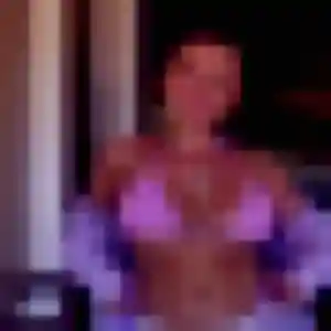 Valentine, 24 ans, disponible à Merville pour une rencontre coquine