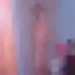 Suzanne, 19 ans, cherche un rencontre adulte à Mèze