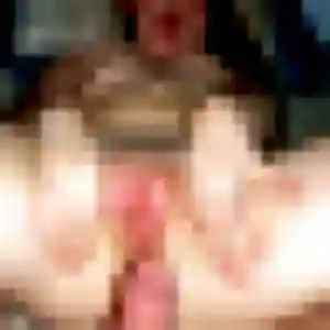 Anne-Charlotte, 22 ans, en ligne à Rochefort-du-Gard pour une rencontre coquine
