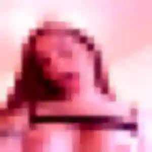 Photo de Suzanne à Romagnat (19 ans) - rencontre adulte sans inscription