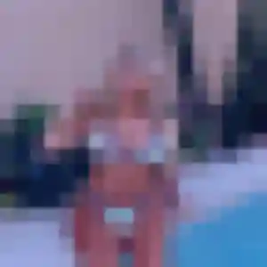 Albertine, 29 ans, connectée à Romans-sur-Isère pour un rencontre adulte
