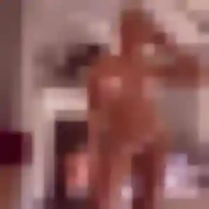 Isaure, 26 ans, cherche un rencontre adulte à Saint-Genis-Laval