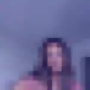 Sexy Emilie, 24 ans à Saint-Orens-de-Gameville - voir sa photo