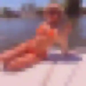 Elena, fille de 20 ans veut rencontre adulte à Saint-Xandre