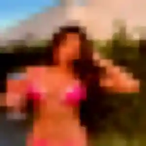 Rachida (23 ans) à Sciez propose un rencontre adulte maintenant