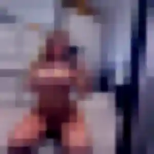 Marie-Ange, 25 ans, cherche un rencontre adulte à Val d'Oingt