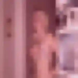 Verane, 20 ans, connectée à Valence-en-Poitou pour un rencontre adulte