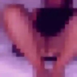 Rejoins Cindy, 25 ans à Valserhône en privé