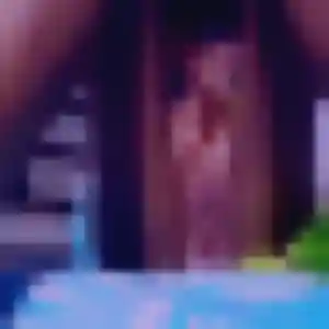 Sexy Emmanuelle, 27 ans à Varennes-sur-Allier - la contacter
