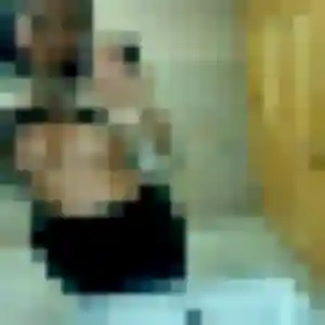 Caroline, 22 ans, connectée à Vénissieux pour une rencontre coquine