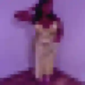 Madeleine, 21 ans, en ligne à Villeneuve-lès-Béziers pour une rencontre coquine
