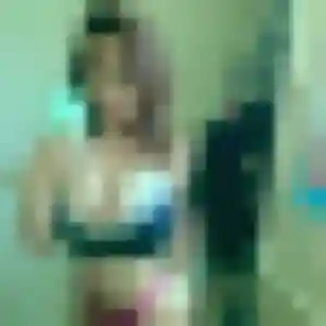 Audrey, 37 ans, dispo pour rencontre adulte à Villieu-Loyes-Mollon